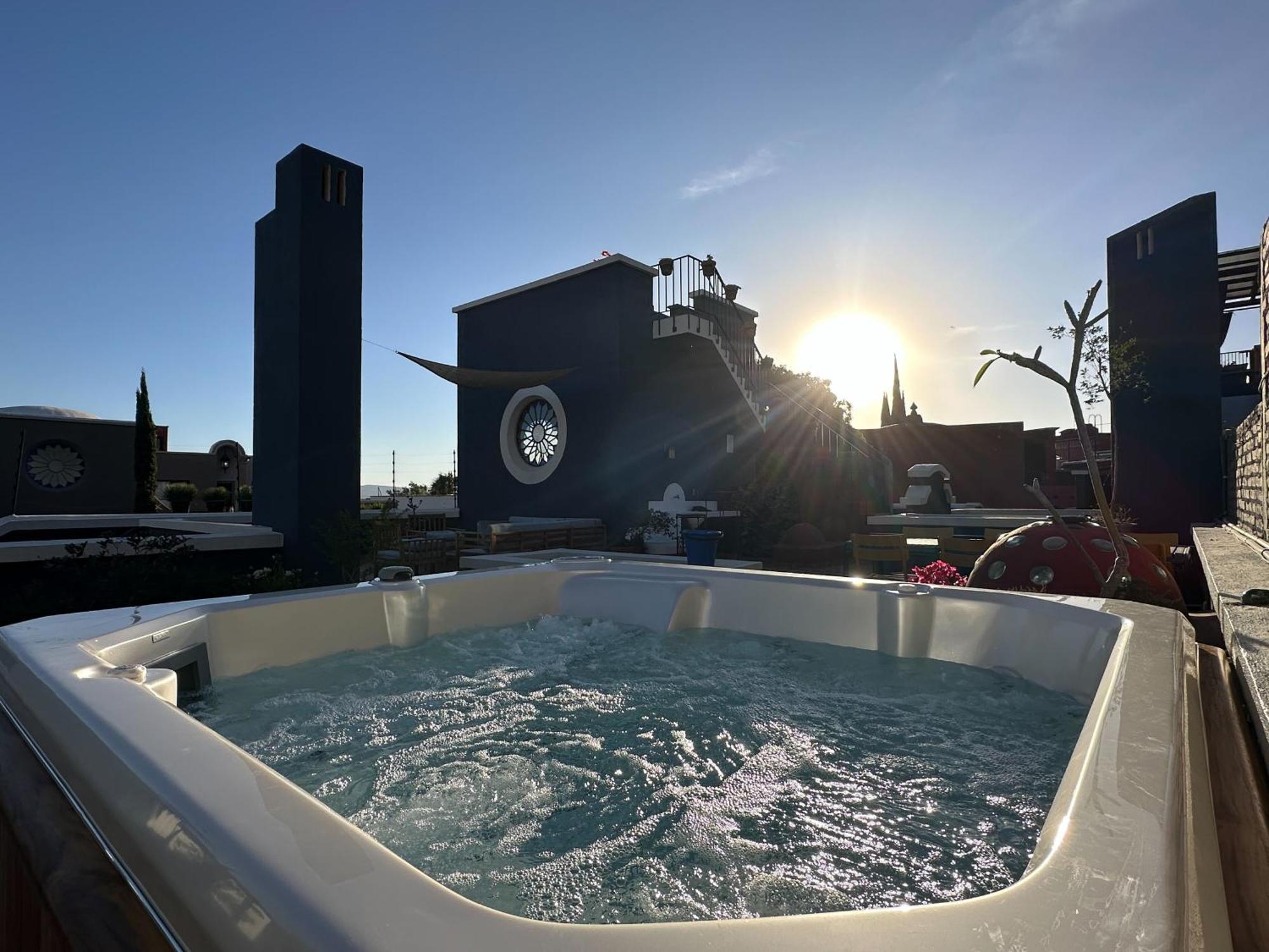 Rooftop Jacuzzi! Country-Style 4 Bedroom Cottage San Miguel de Allende Buitenkant foto